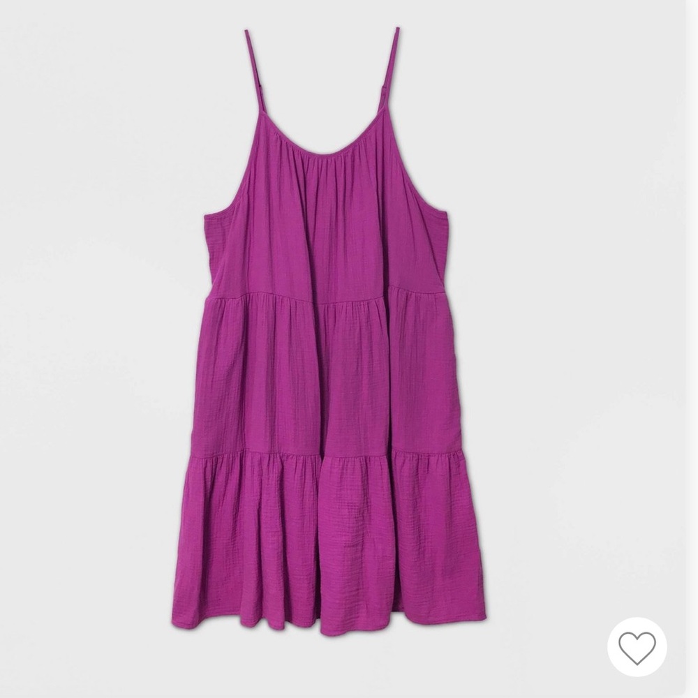 Flowy pink dress